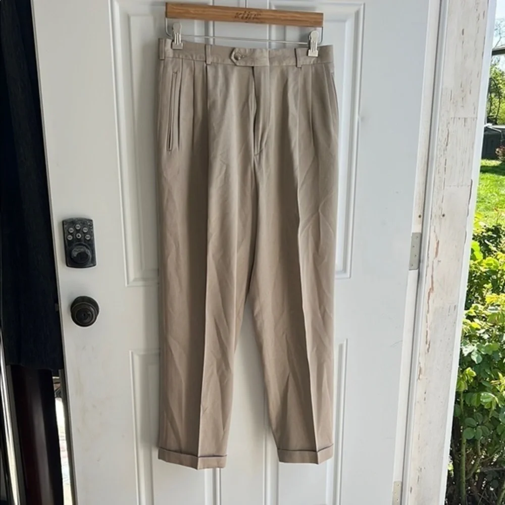 Vintage Levi’s Strauss Slates original fit khaki tan Men's Pants size 32
